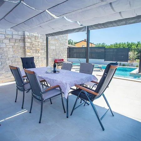 Hébergement de vacances Wonderful Holiday In With Private Pool *